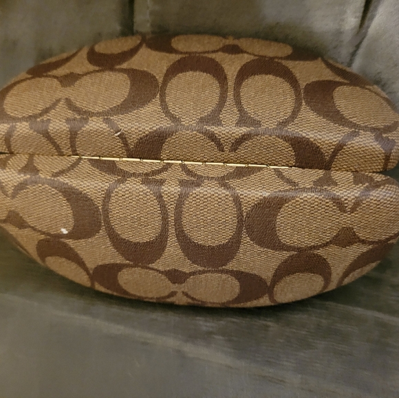 COACH Signature Glasses Case in Brown/Tan. Hard shell, perfect for sunglasses! - Picture 9 of 10